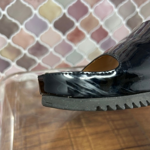 Women's Ugg Jane Black Patent Slide, Size 7.5 - Picture 12 of 14